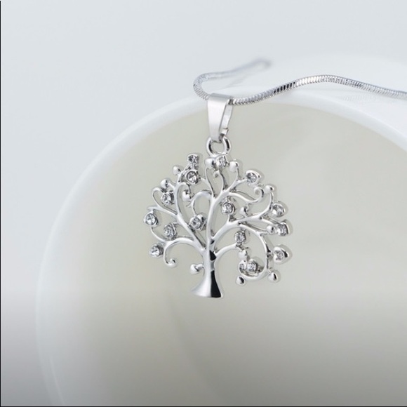 Tree of Life Necklace Silver or Gold w/Silv Chain - Picture 5 of 8